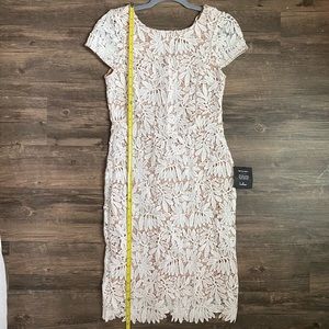 Lulus women’s white lace midi dress size S